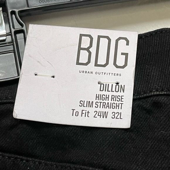 BDG Dillon high rise slim straight black denim ankle raw hem jeans size 24 - Picture 7 of 8